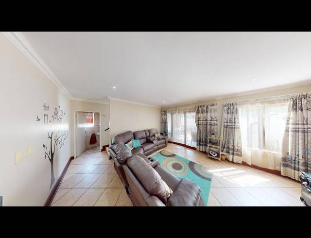 3 BEDROOM PROPERTY TO RENT IN KENLEAF